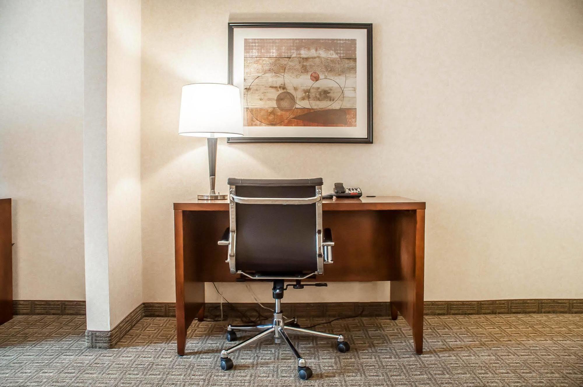 Comfort Inn & Suites Hamburg Luaran gambar